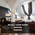 Appartement Spacious Flat & Parking Possibility, 3 Stops To Wenceslav Square