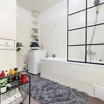 Appartement Spacious Flat & Parking Possibility, 3 Stops To Wenceslav Square